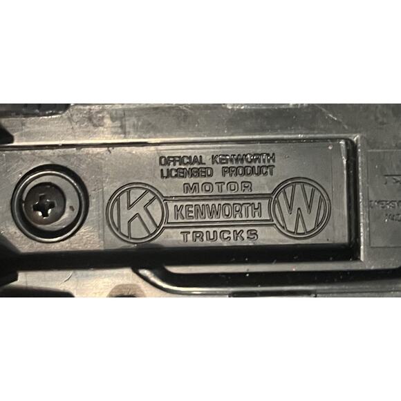 VTG 1993 Coca-Cola Santa Claus Die Cast Metal Bank Old Christmas Truck Red -Nice - Picture 10 of 10